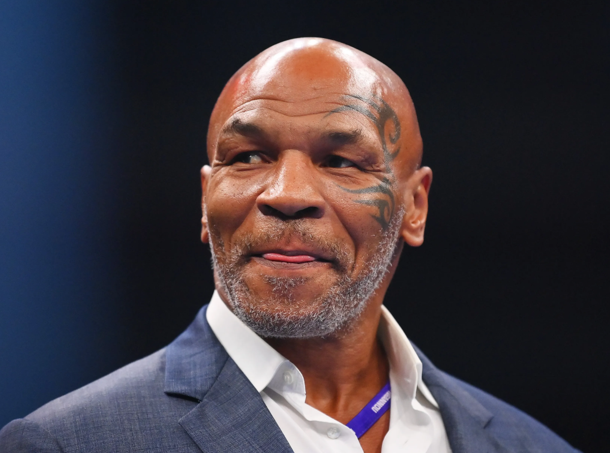 Mike Tyson fait ses débuts